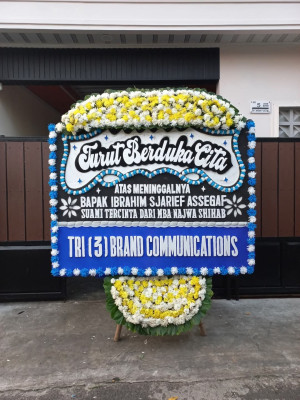 Papan Bunga Duka di Selaru
